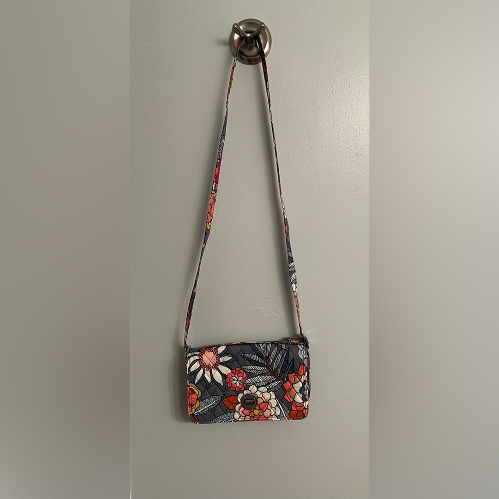 VERA BRADLEY Floral Crossbody Purse